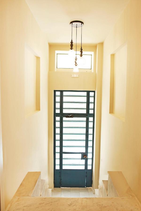 Lovely 1St Fl. Apt, With Balcony In Pagrati Athén Kültér fotó